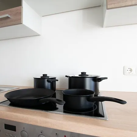 T&k - - Comfortable 1-3 *