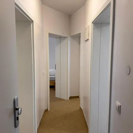 T&k - - Comfortable 1-3 - 10 Fully Equipped - Comfortable Parking * Herne