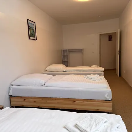 T&k - - Comfortable 1-3 Lägenhet *