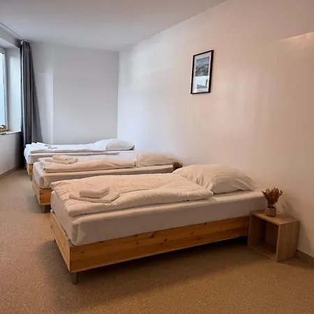 T&k - - Comfortable 1-3 - 10 Fully Equipped - Comfortable Parking * Herne