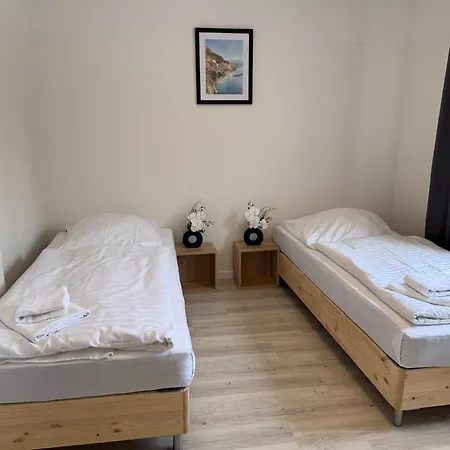 T&k - - Comfortable 1-3 - 10 Fully Equipped - Comfortable Parking * Herne