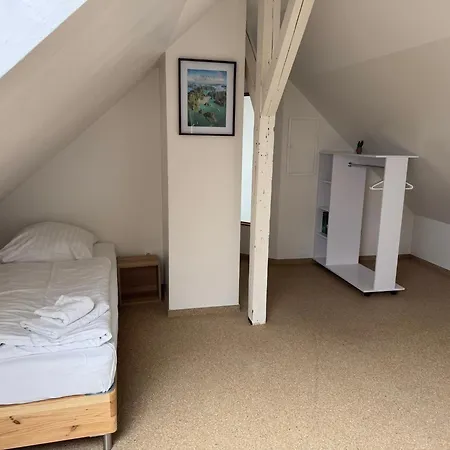 T&k - - Comfortable 1-3 Apartment *